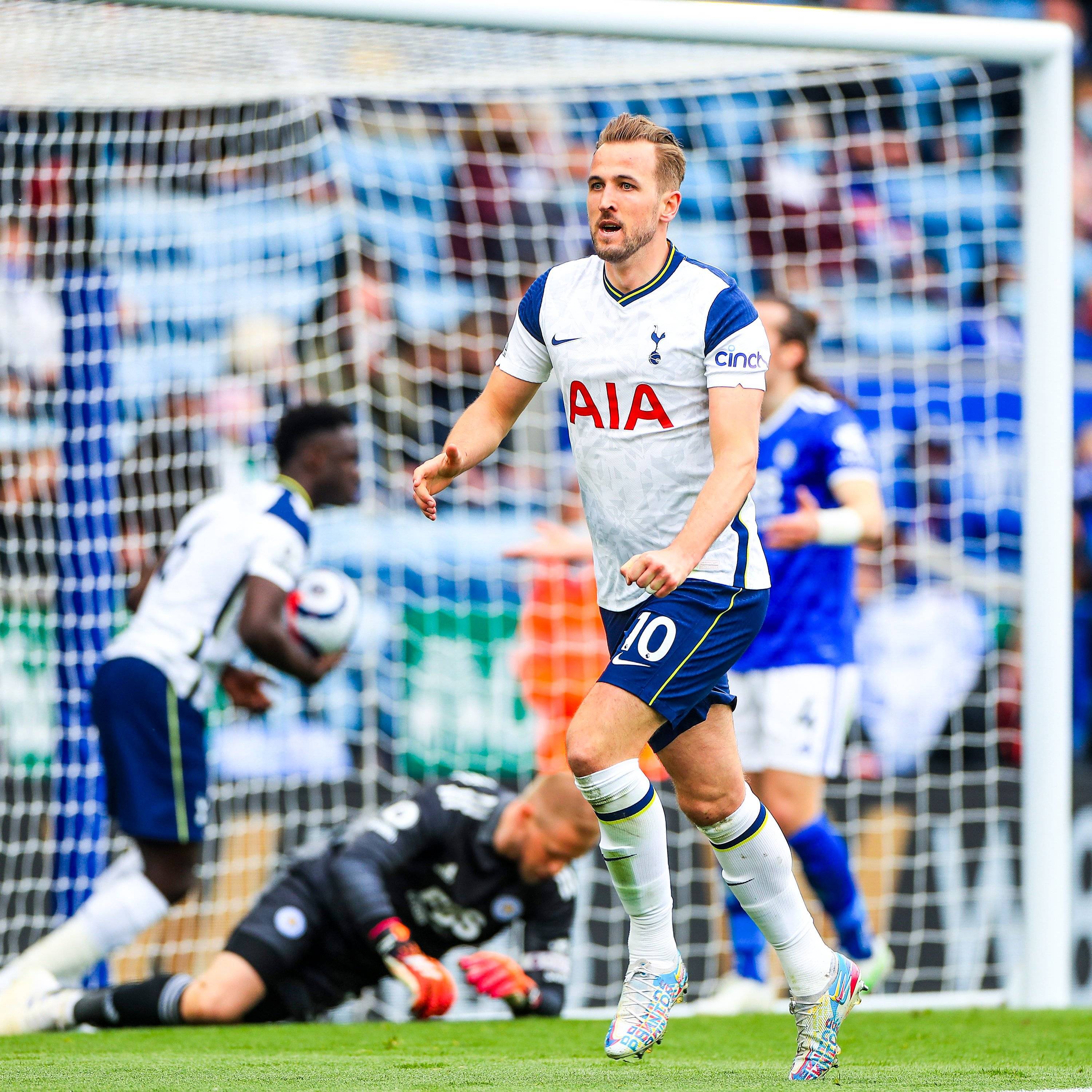 爱游戏体育-哈兰德在FPX比赛中出色发挥，重要助攻引发热议！全场沸腾不已的简单介绍